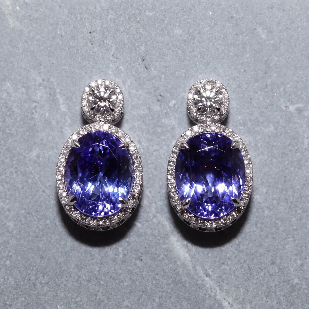 Catalog AI jewelry photography example
